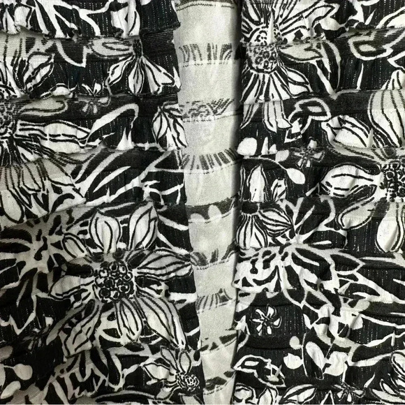 R&M Richards Ruffled Fabric Blazer Black & White Floral Size 14W - Picture 4 of 16